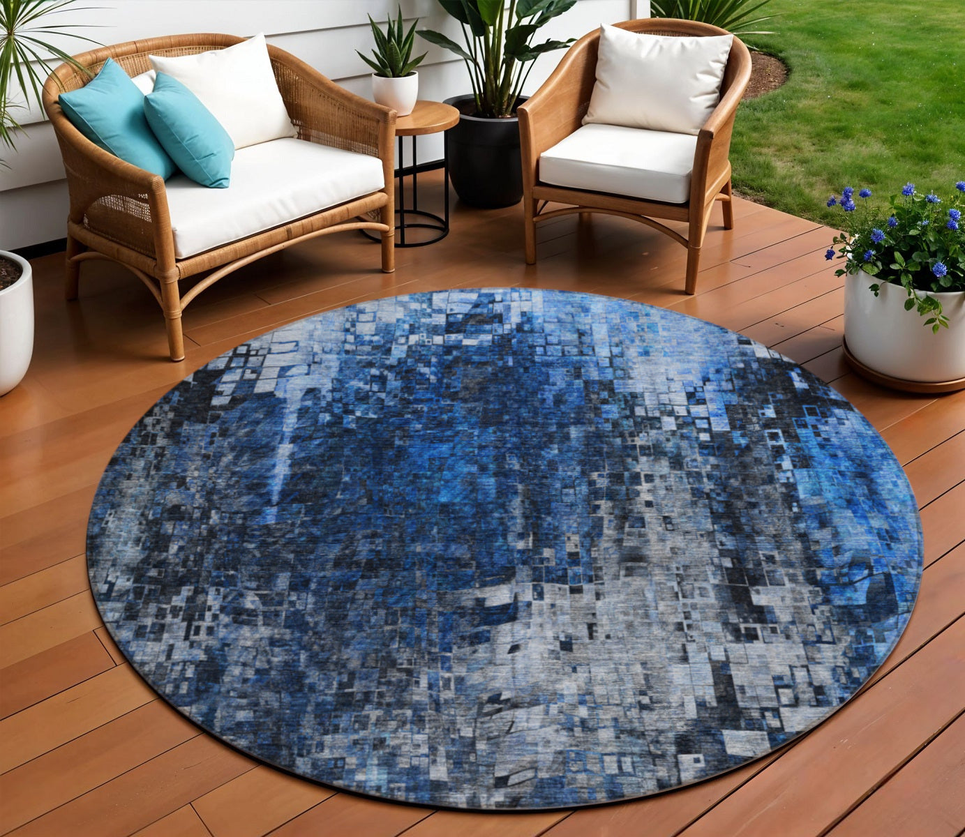 8' Navy Blue And Denim Blue Round Abstract Washable Indoor Outdoor Area Rug-0